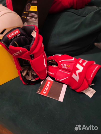 Краги хоккейные 12,13 размер