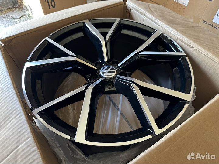 R20 Новые Диски на VW Tiguan