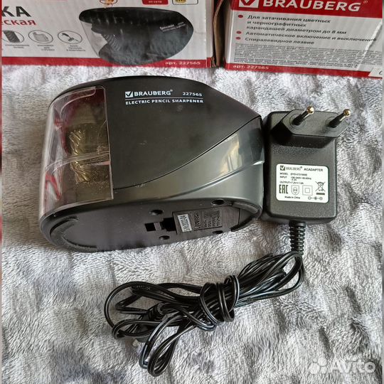 Точилка для карандашей электрическая
