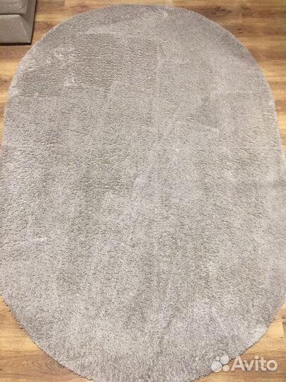 Ковёр с высоким ворсом в хорошем состоянии