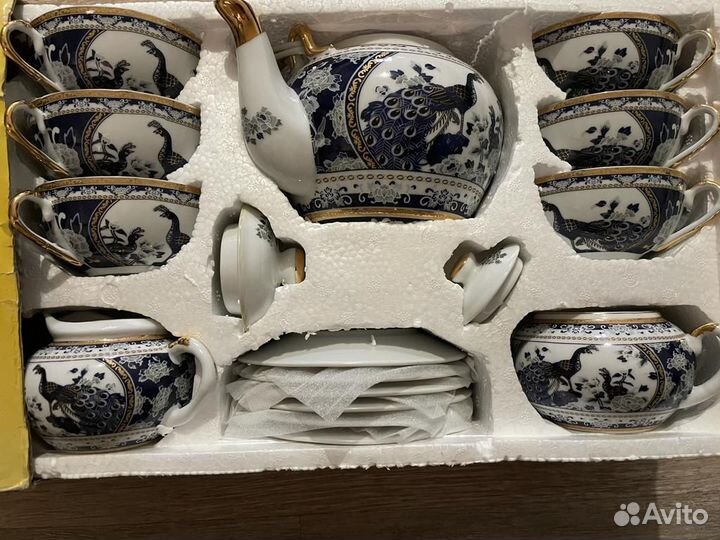 Чайный сервиз фарфорный