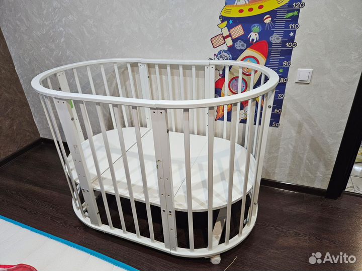 Детская кроватка с маятником круглая-овальная8 в 1