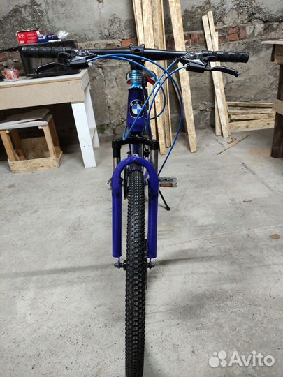 Велосипед BMW