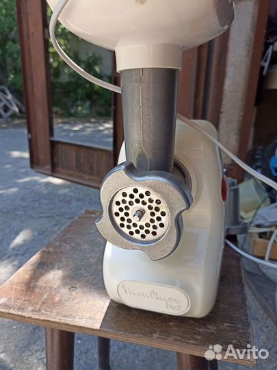 Мясорубка электрическая moulinex