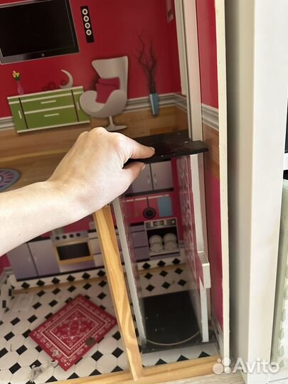 Домик кукольный