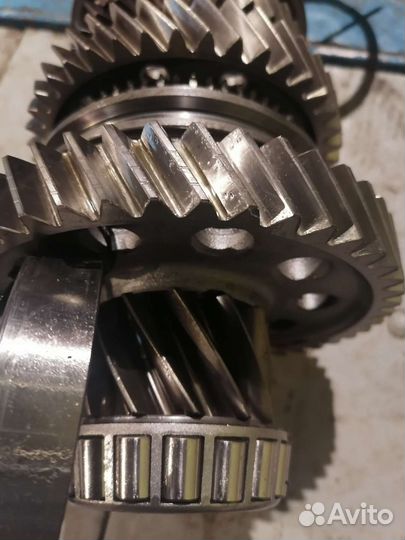 Вторичный вал кпп M6LF1,hyundai santa fe,sorento