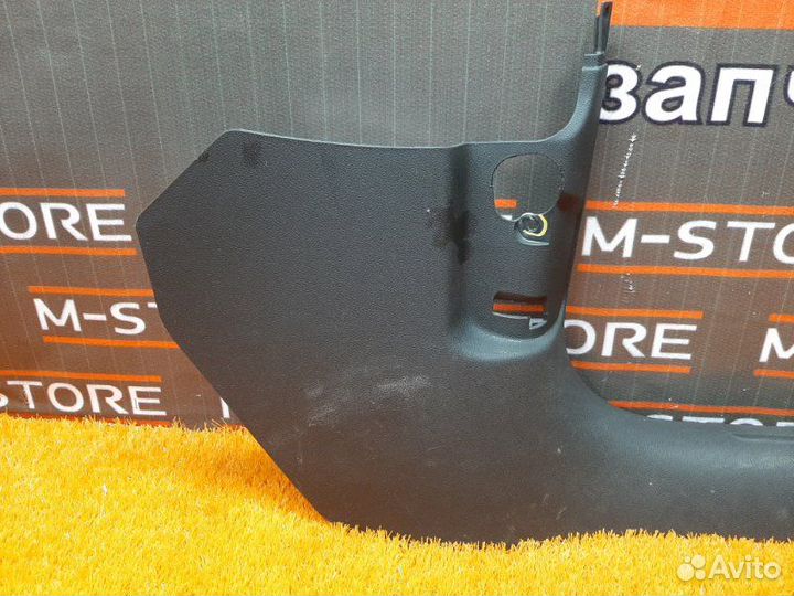 Обшивка стойки передняя правая Audi A4 B8/8K cabb