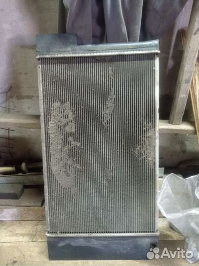 Радиатор охлаждения toyota Corolla/auris 2007
