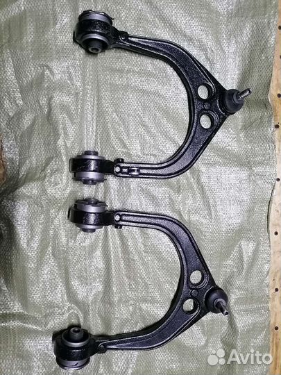 Рычаги верхние dodge Magnum