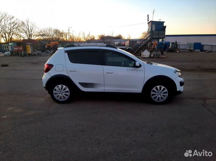 Renault Sandero Stepway 1.6 МТ, 2018, 80 000 км