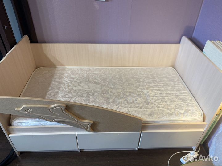 Детская кровать дельфин с матрасом