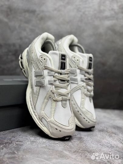 Кроссовки new balance 1906r