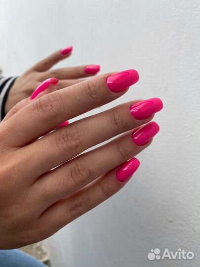 Модель на маникюр