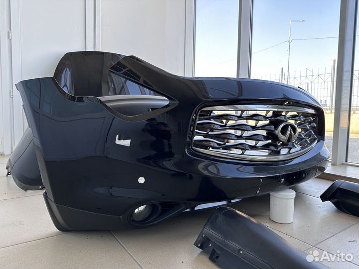 Передний бампер Infiniti FX35 S51