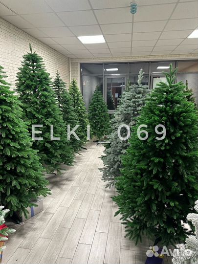 Искусственные елки