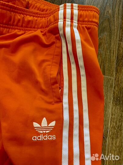 Спортивные штаны adidas