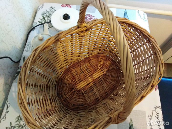 Корзина плетёная ручной работы