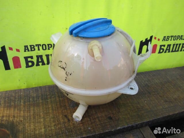 Skoda superb Бачок расширительный