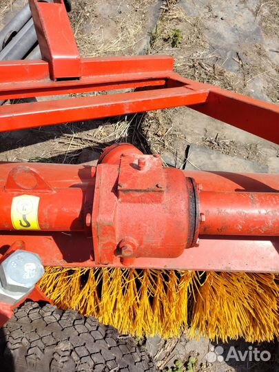 Щётка дорожная на трактор