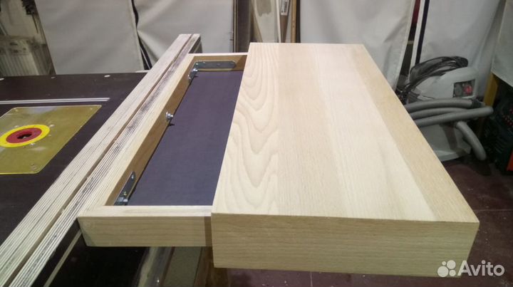 Полка с секретом