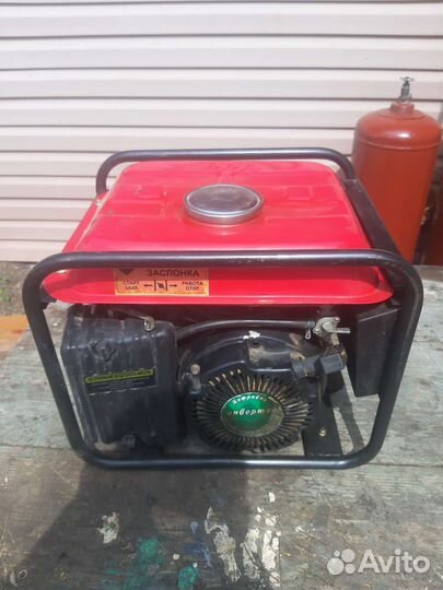 Генератор бензиновый на запчасти