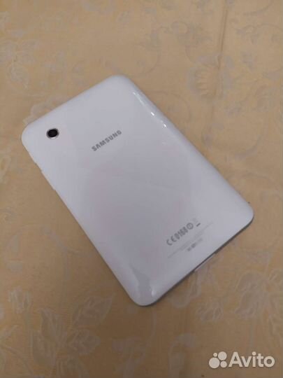 Белый планшет samsung с чехлом б/у (гугл не вкл)