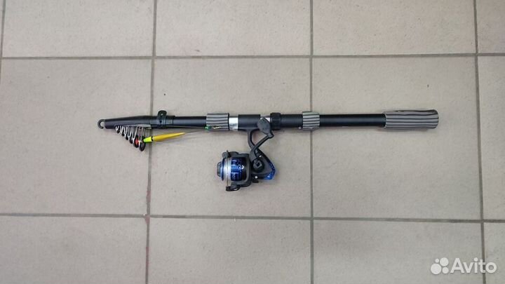 Оснащенная телескопическая удочка