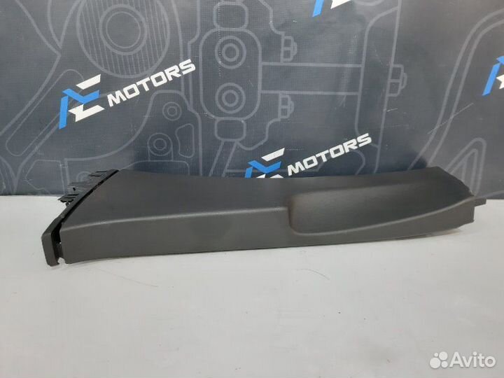 Обшивка салона левая Volkswagen Passat Variant B6