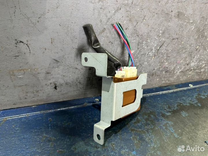 Эбу парктрониками Nissan Leaf ZE0