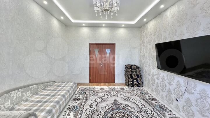 2-к. квартира, 70,3 м², 7/8 эт.