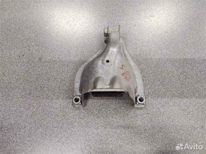Кронштейн двигателя Audi A4 B8