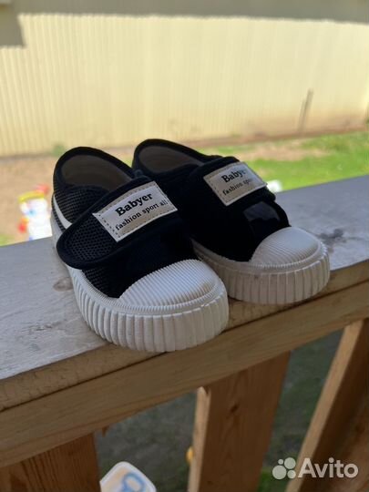 Детская обувб 25