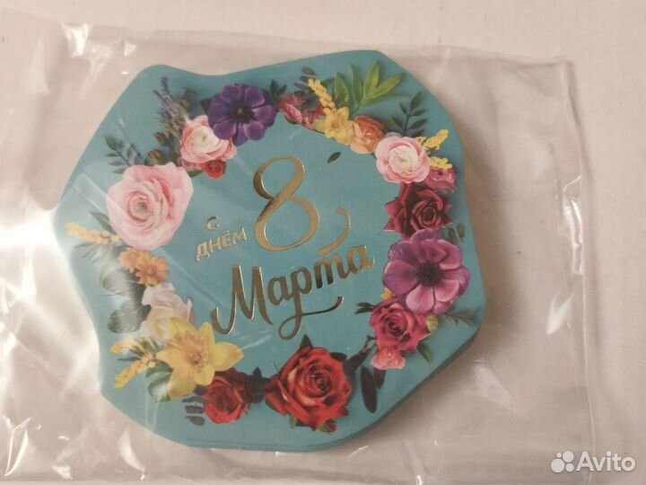 Открытка на 8 Марта в ассортименте