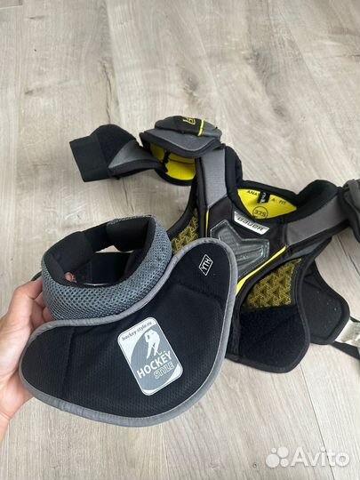 Нагрудник хоккейный bauer supreme