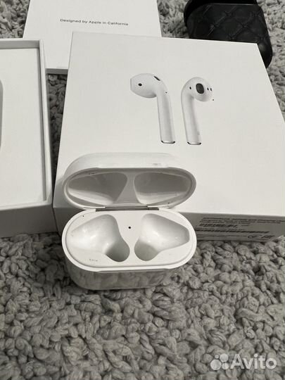 Apple airpods