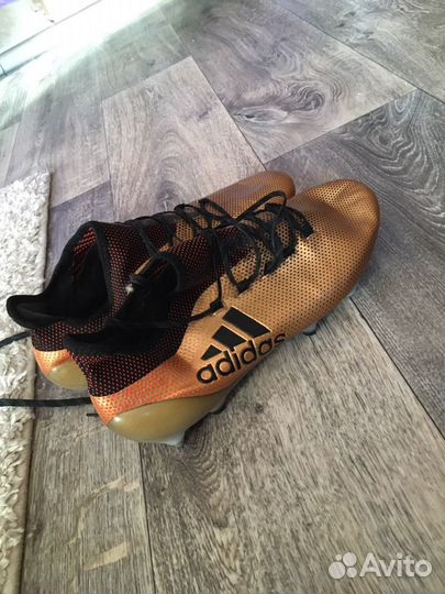 Футбольные бутсы Adidas X