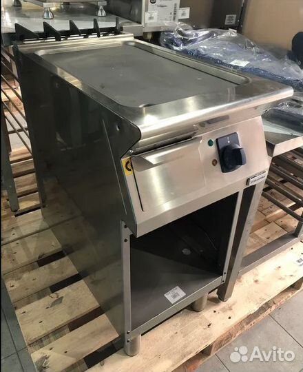 Жарочная поверхность Electrolux (новая, гладкая)