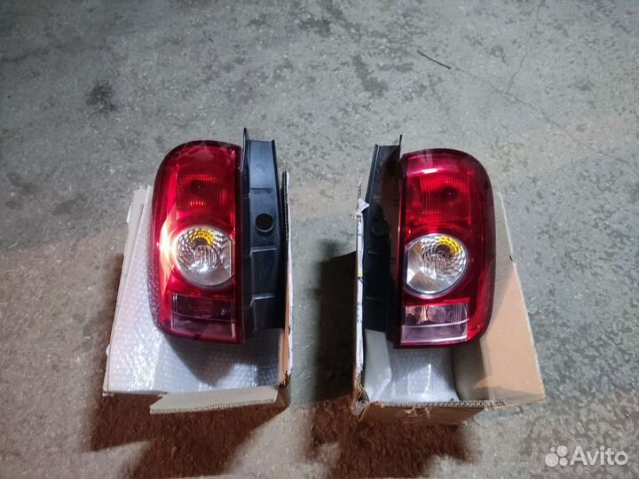 Фонари задние Duster (Дастер)