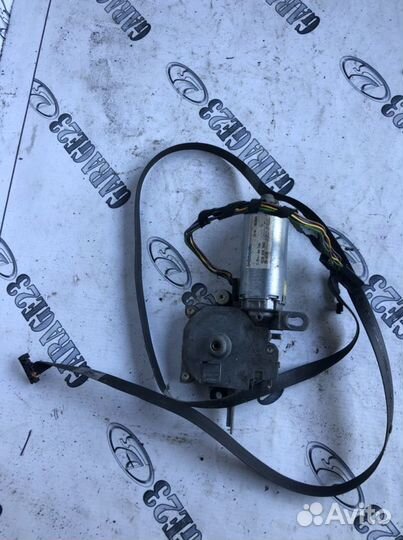 Mercedes benz моторчик люка w215 cl-500