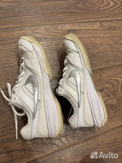 Кроссовки nike женские