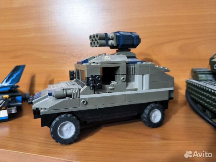 Lego бронемашина