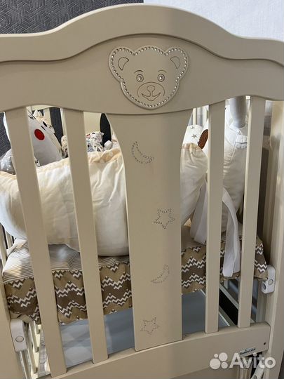 Детская кроватка с маятником Gandylyan Мишель