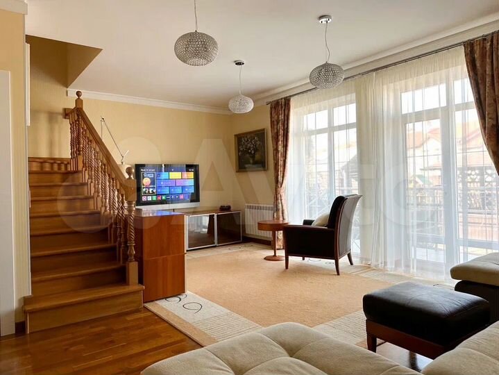 Таунхаус 122 м² на участке 2,8 сот.