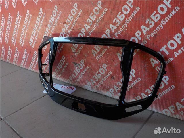 Рамка магнитолы LADA Vesta Sw Cross GFK330 21176