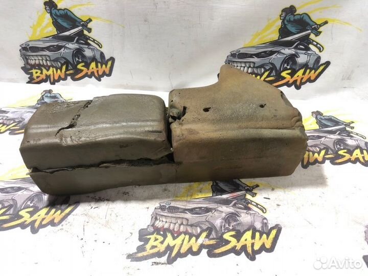 Носок компрессора центрального замка Audi 80 B4