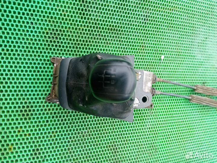 Рычаг переключения кпп Skoda Octavia A5 BUD 2011