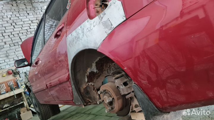 Mitsubishi Lancer 9 арки задних крыльев комплект