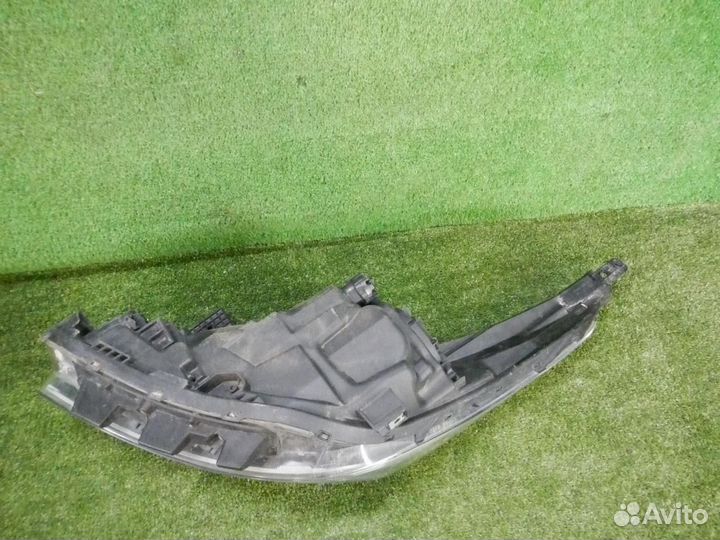 Фара правая Kia Rio