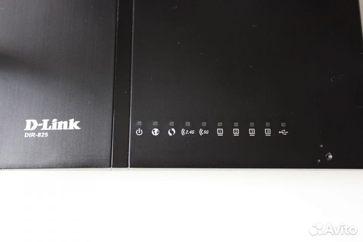 WiFi роутер с USB D-Link DIR-825 AC G1