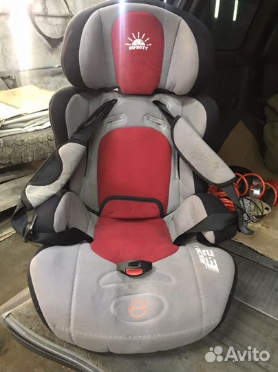 Детское кресло